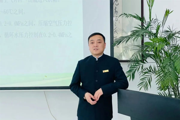 J9集团国际泰盛造药董事长王旭峰