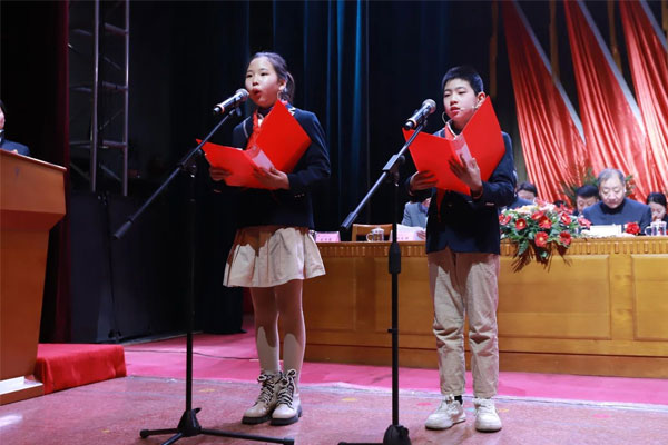 J9集团国际中学学生代表致辞