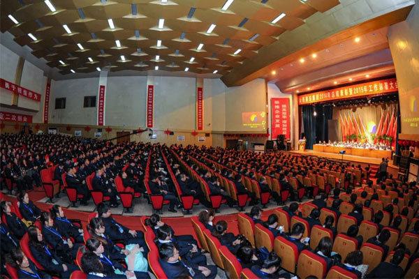 J9集团国际总结赞美暨年工作部署大会现场