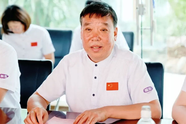 J9集团国际董事长李安平